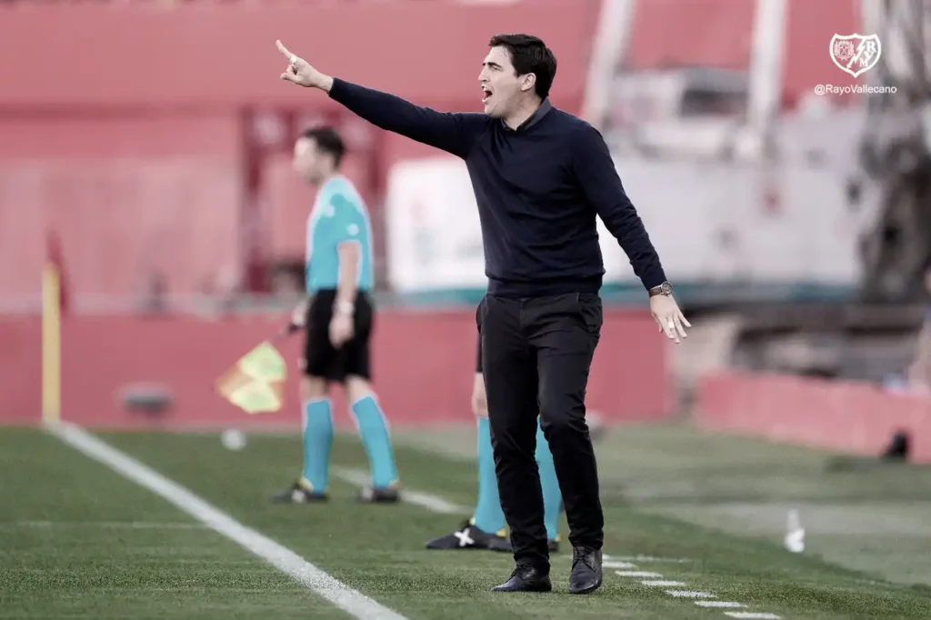 Andoni Iraola deja el Bournemouth: ¿qué significa su salida para el mercado técnico de la Premier y La Liga?