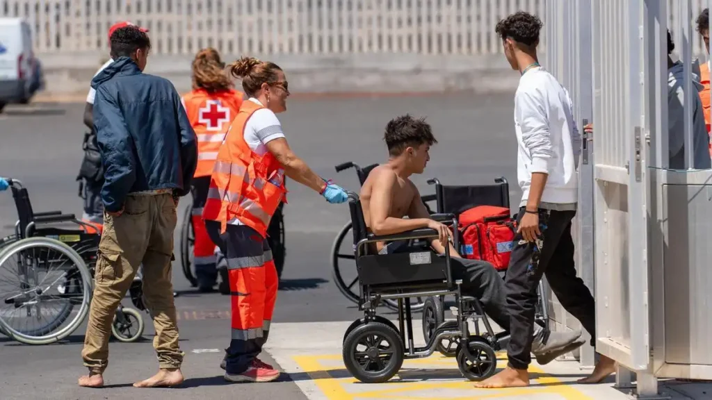Canarias Refuerza su Compromiso con la Acogida de Menores Migrantes