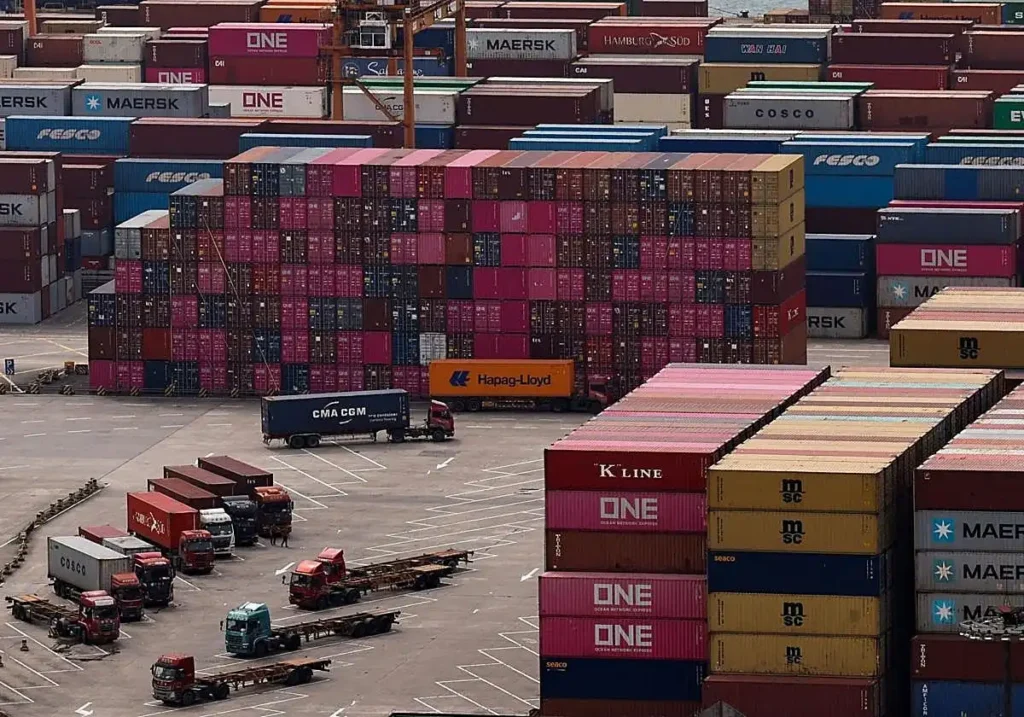 China: La Potencia Comercial que Supera el Billón de Euros en 2025