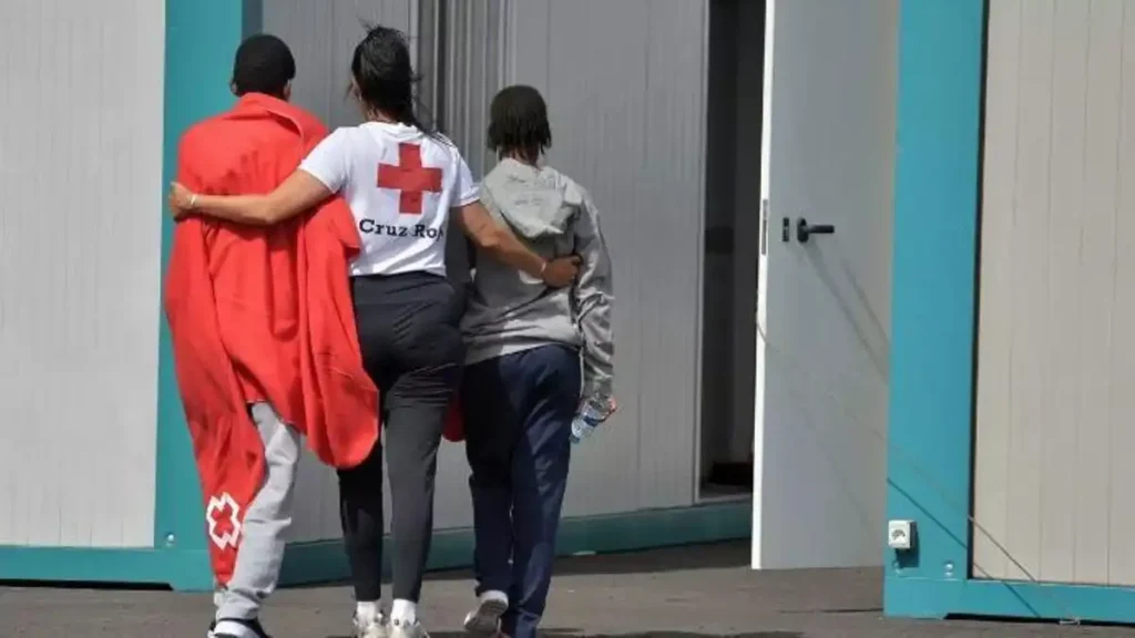 Conflictos en el Traslado de Menores en Canarias: Un Llamado a la Acción Judicial