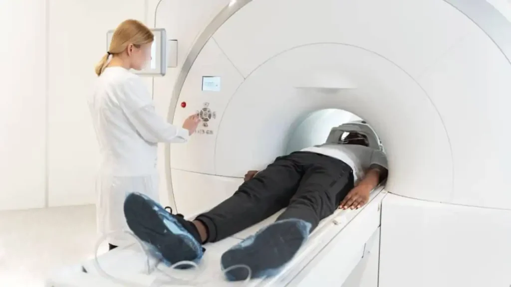 Controversia en el Sistema de Salud Canario: La Retirada de Sintrom y su Impacto Fatal