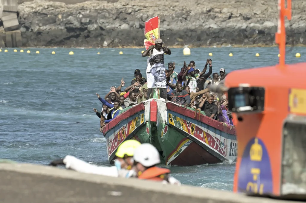 Crisis Migratoria en Canarias: Desafíos y Respuestas del Gobierno