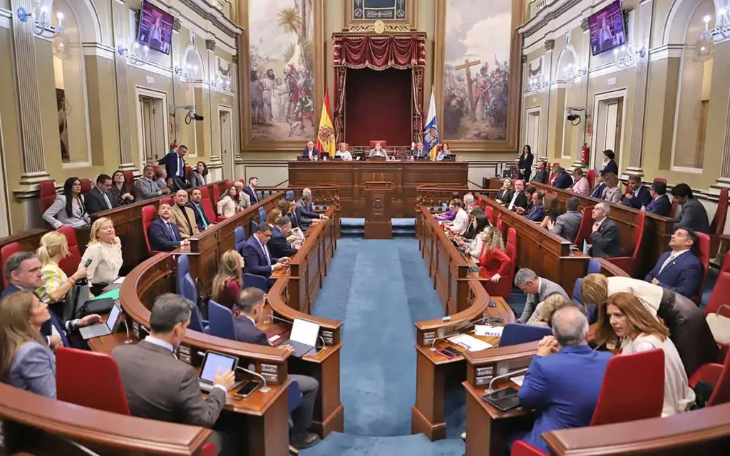 Desafíos y Oportunidades en el Debate de la Nacionalidad Canaria
