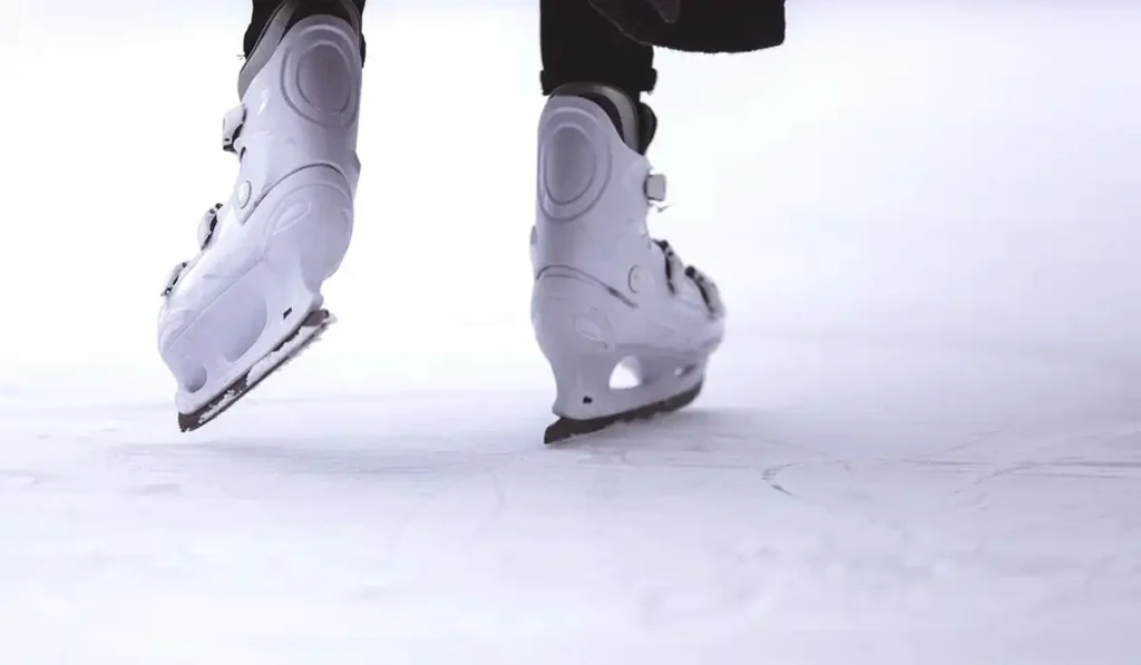 Diversión sobre Hielo: Pistas de Patinaje en Asturias para la Navidad 2025