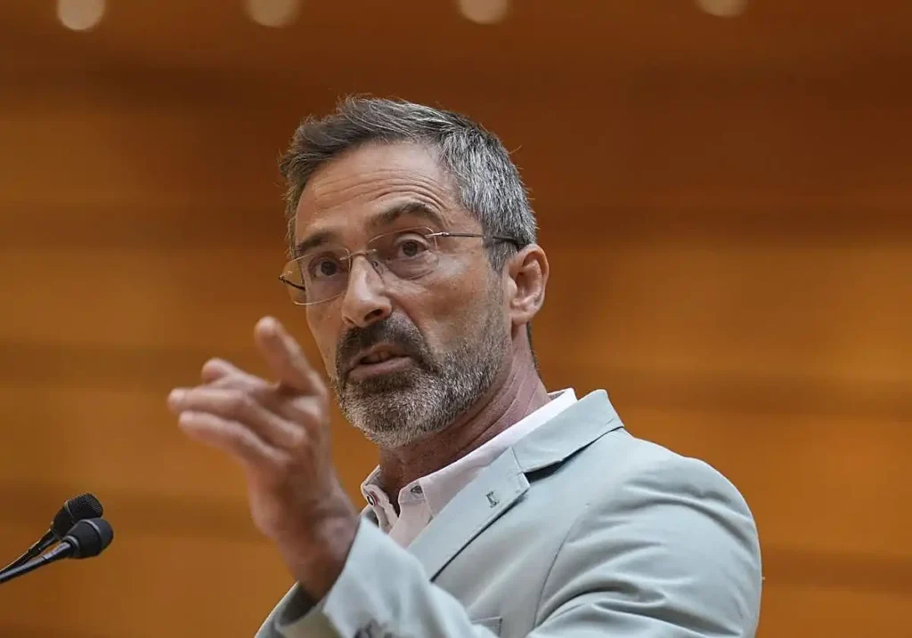 El Juicio de Pedro Sanginés: Un Caso que Sacude la Política Canaria