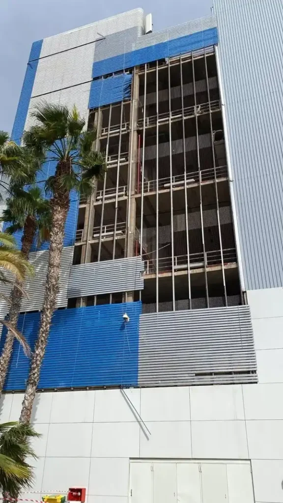 Impacto de la Borrasca Emilia en Canarias: Incidencias y Respuesta de Emergencia