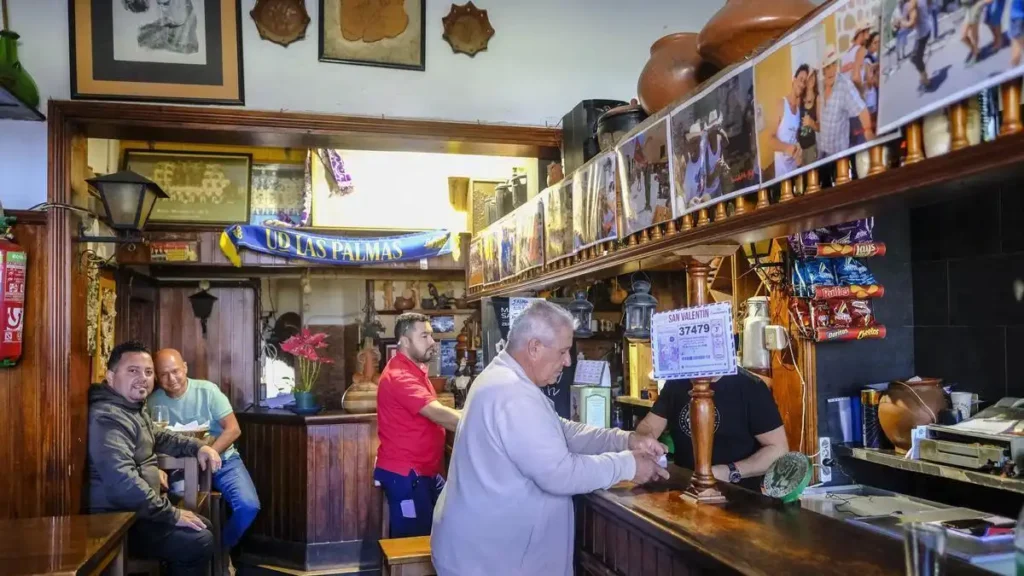 Juansito: Un Bochinche con Historia en Gran Canaria