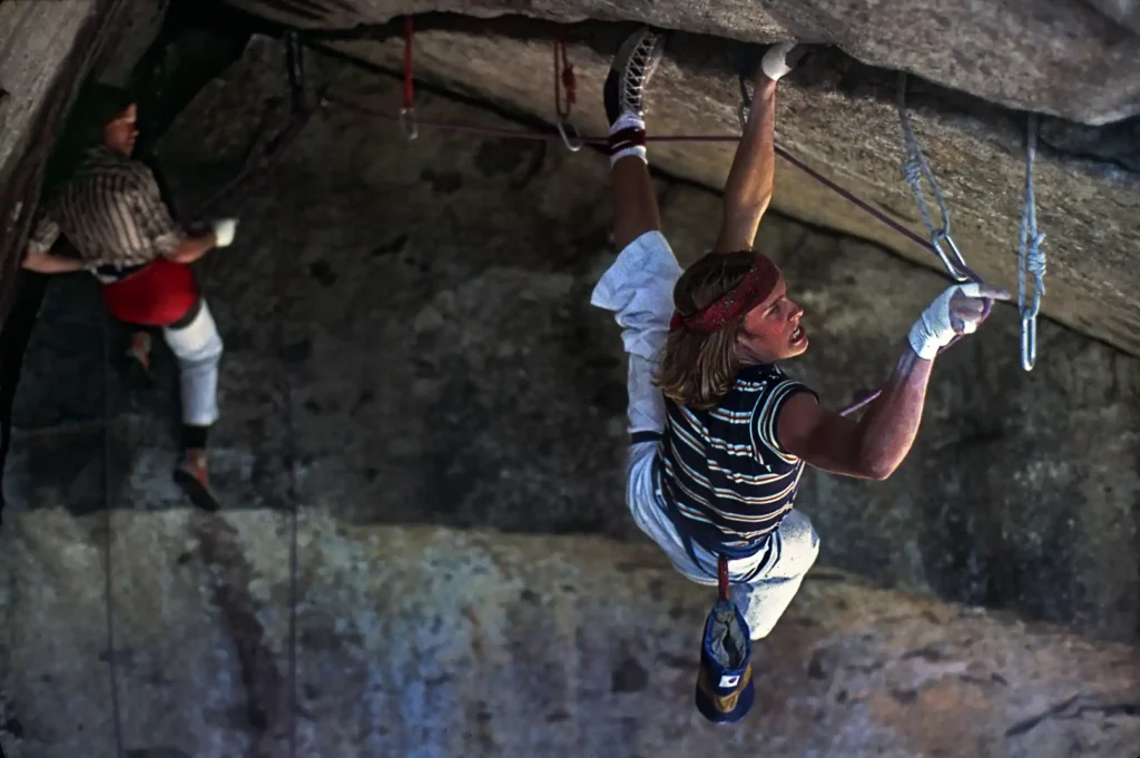 La Evolución de la Escalada: De las Montañas a los Rocódromos