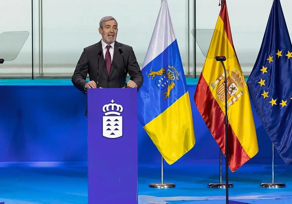 La Inclusión de La Graciosa en el Himno y Escudo de Canarias: Un Cambio Significativo