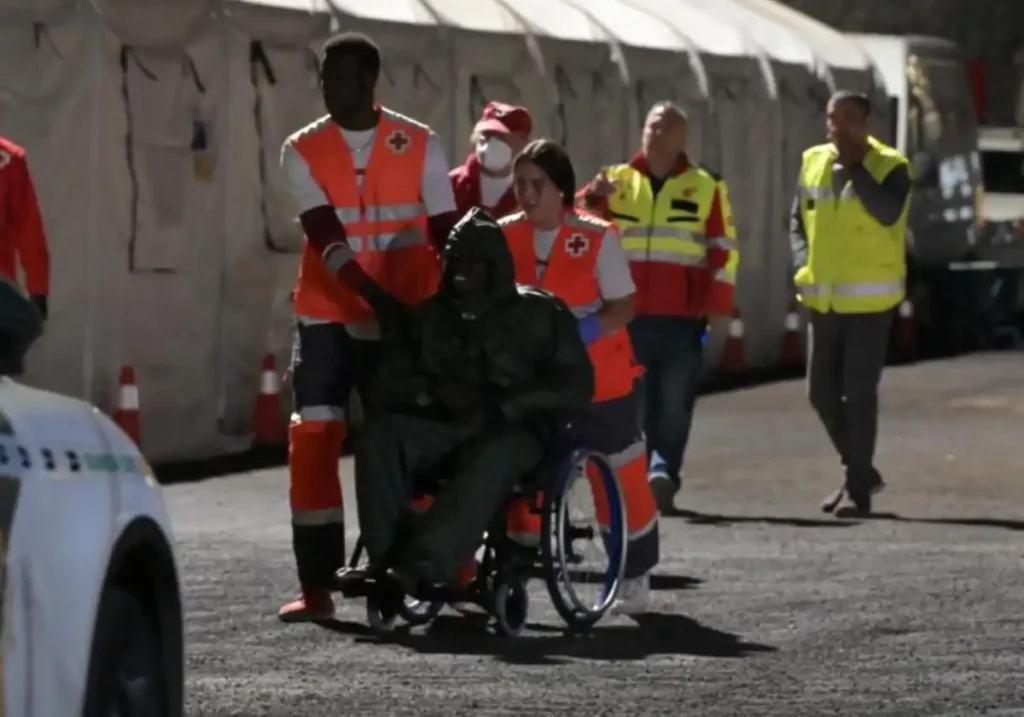 Rescate de Migrantes en el Atlántico: La Realidad de la Ruta hacia Canarias