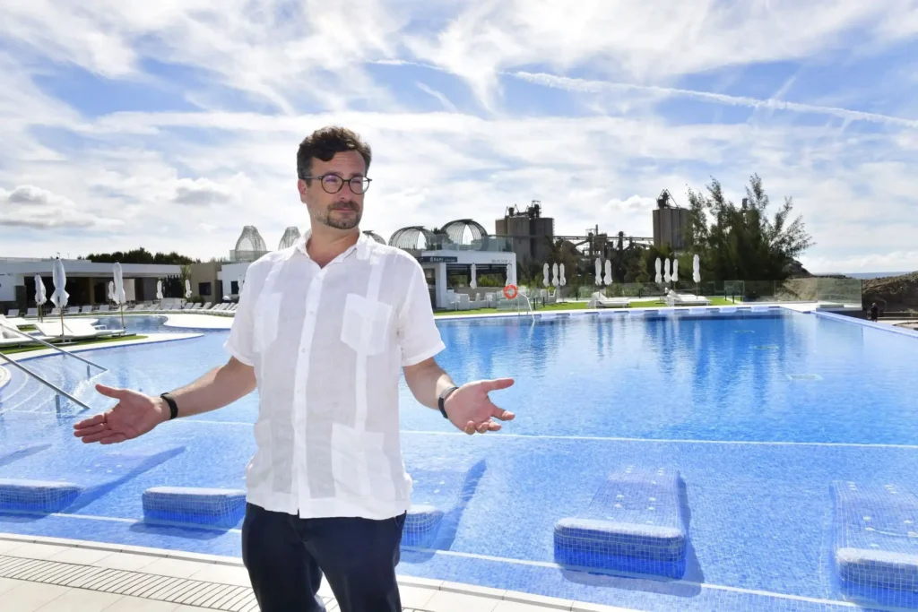 La IA no transforma la hospitalidad, pero sí el poder comercial: por qué el sector hotelero debe redefinir su estrategia de distribución